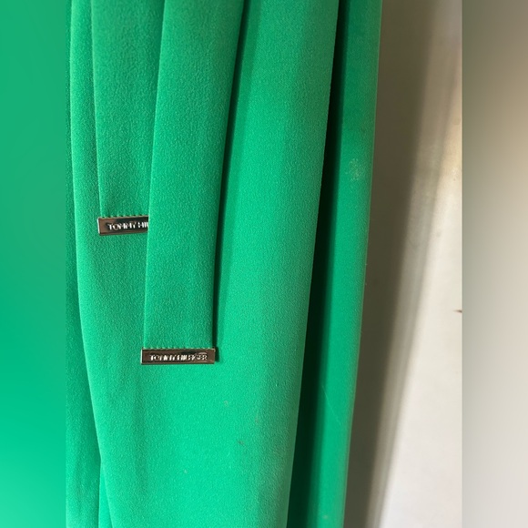 Tommy Hilfiger Romper/Jumper. Green. Size 2 - Picture 9 of 9